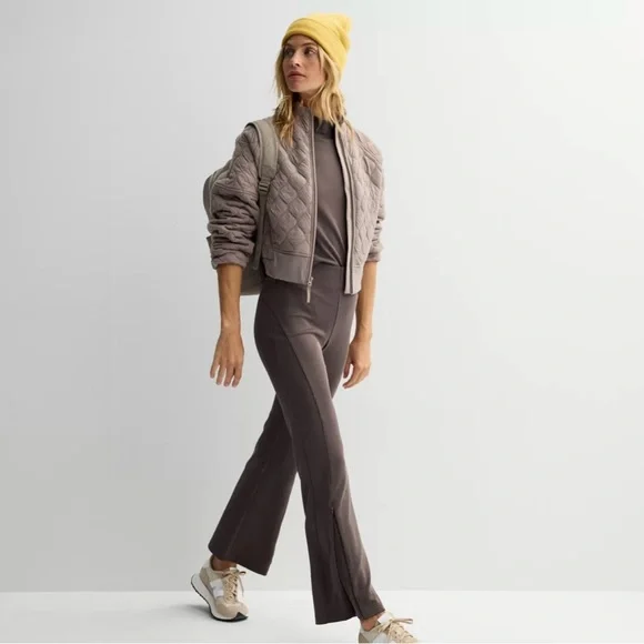 Women's FLX Cropped Quilted Jacket NWT Size XS Truffle - Picture 15 of 15